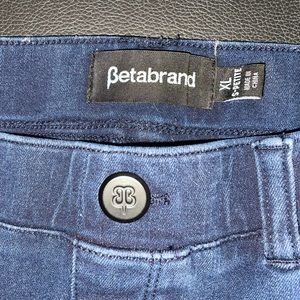 Betabrand Skinny Leg Cigarette Yoga Denim 5 Pocket XL Short Petite